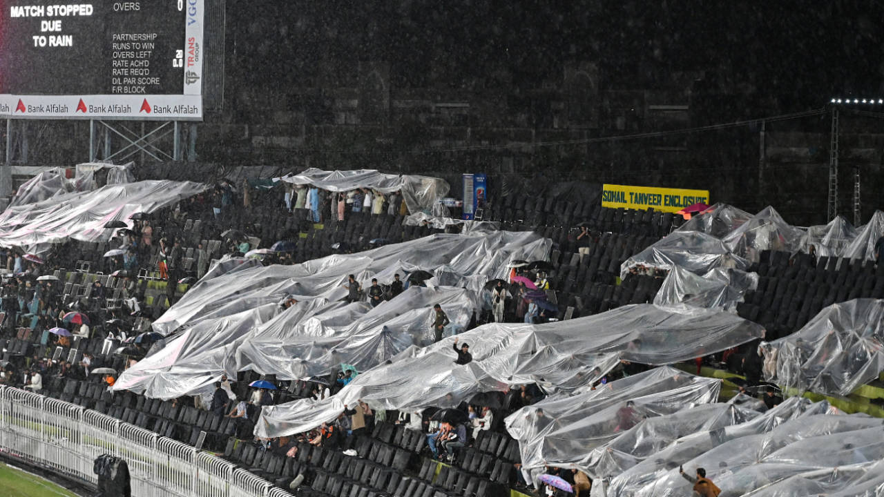 Rain allowed only two balls to be played on Thursday evening in Rawalpindi&nbsp;&nbsp;&bull;&nbsp;&nbsp;AFP/Getty Images